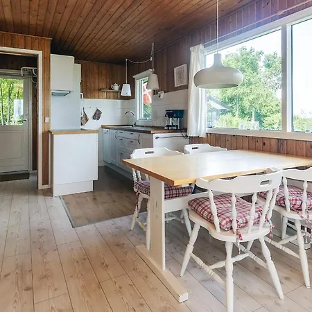 Ferienhaus 4 Person In Martofte